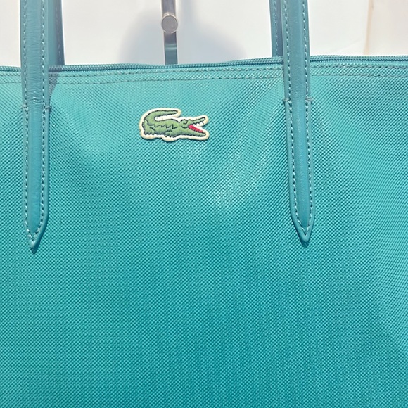 💥 HOST PICK 💥Lacoste Bag with Free Ankle Booties, Wallet & Sunglasses LACOSTE - Picture 6 of 15